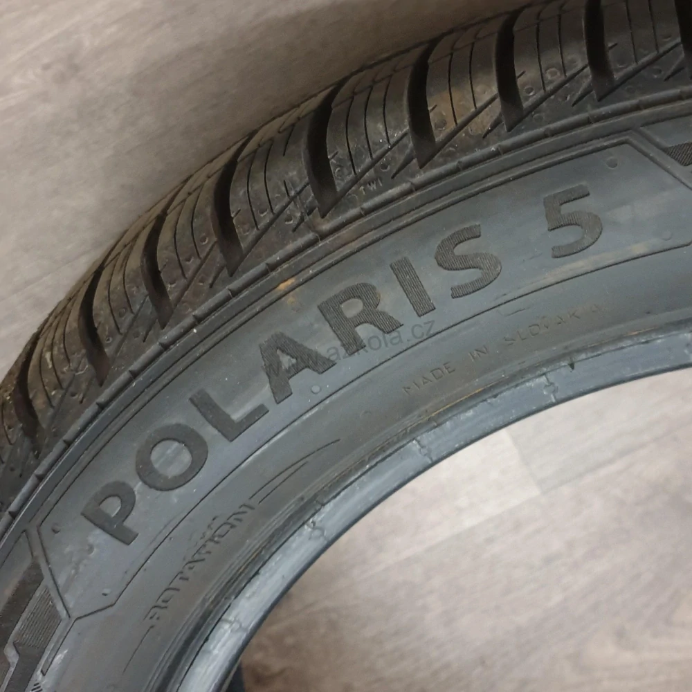 Zimní pneumatiky 185/55 R15 Barum č. AP832