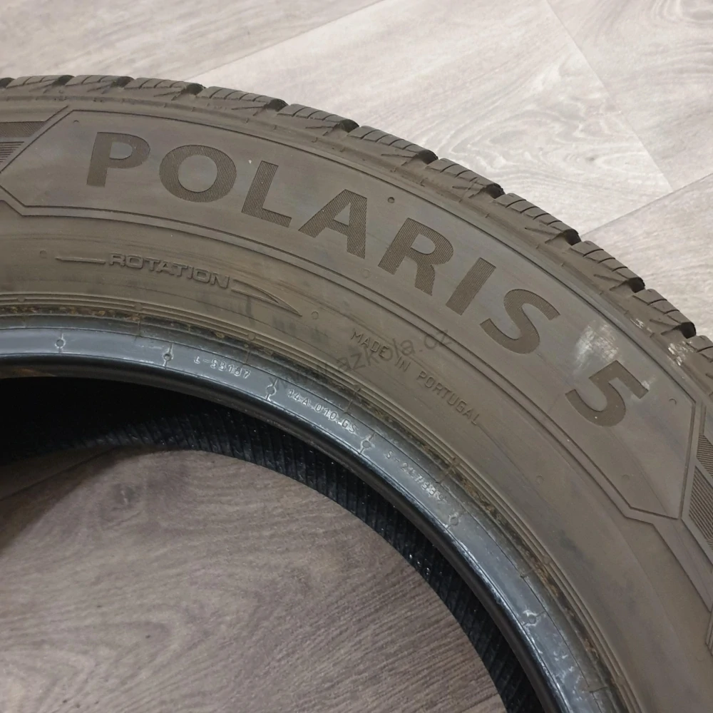 Zimní pneumatiky 215/60 R16 Barum č. AP851