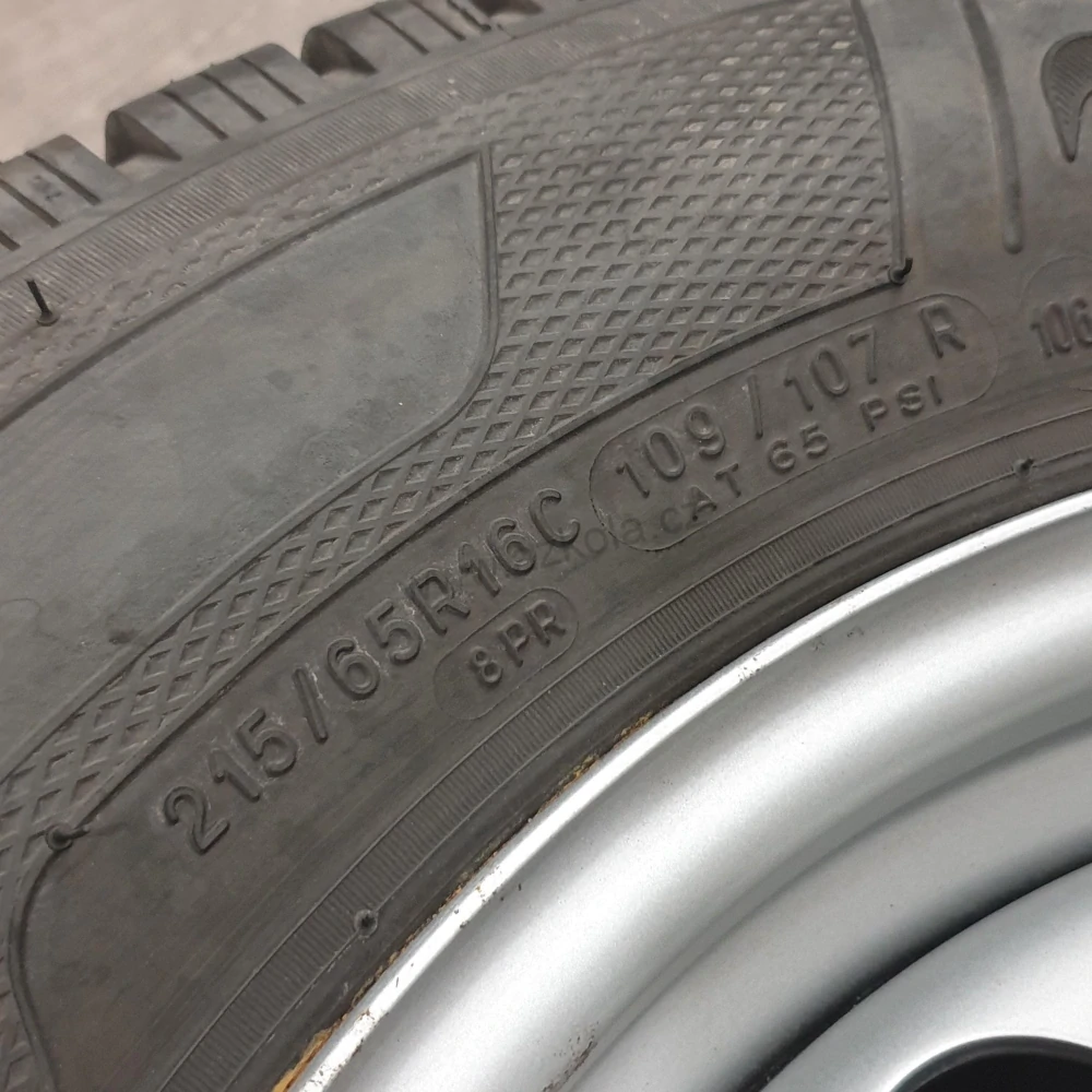 Zimní kola Volkswagen T5, T6 215/65 R16C č.AK169