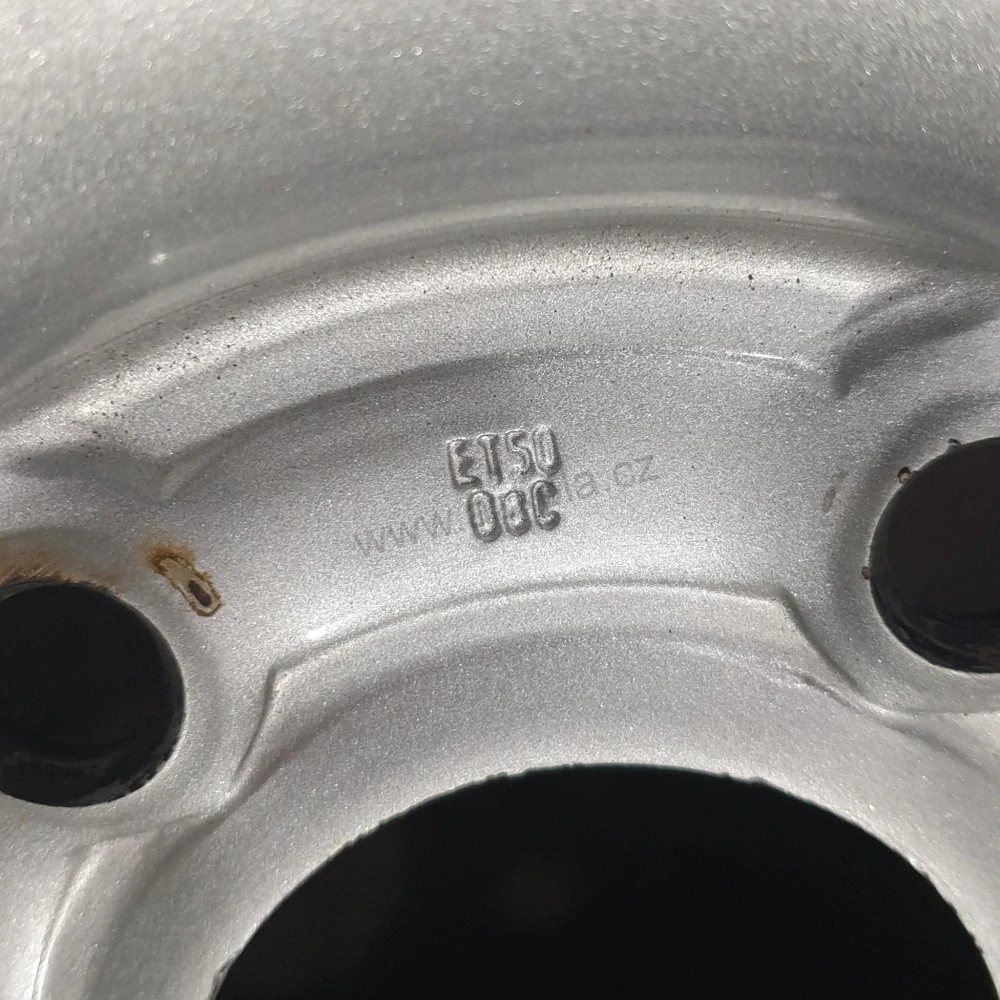 Zimní kola Dacia Duster 215/65 R16 č. AK173