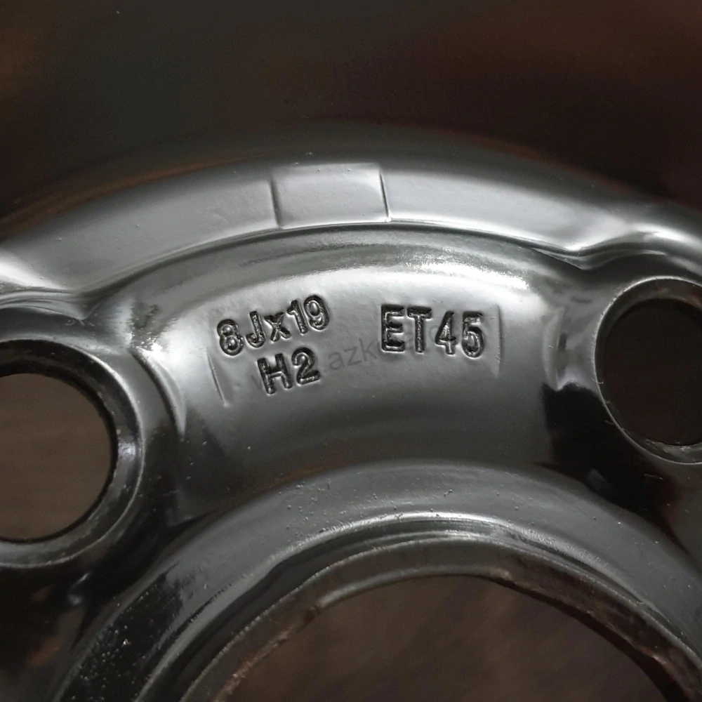 Zimní kola Škoda, VW, Audi 255/50 R19 č. AK193