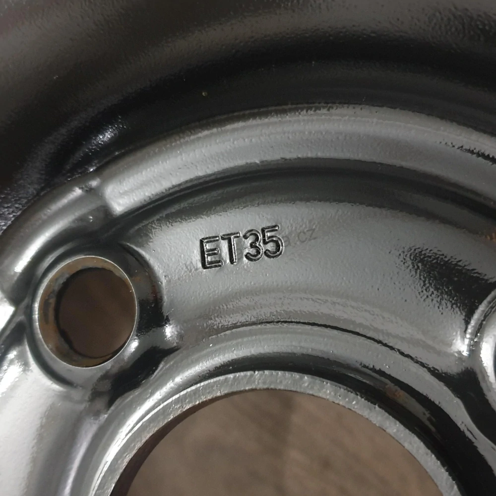 Zimní kola Peugeot, Toyota, Citroen 165/65 R14 č. AK184