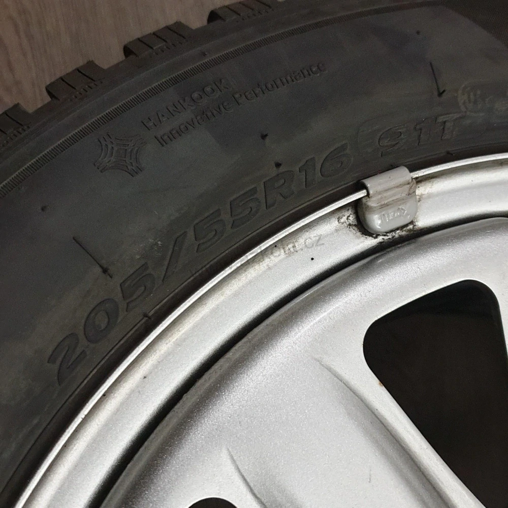 Zimní kola Hyundai i30, Kia Ceed 205/55 R16 č. AK190