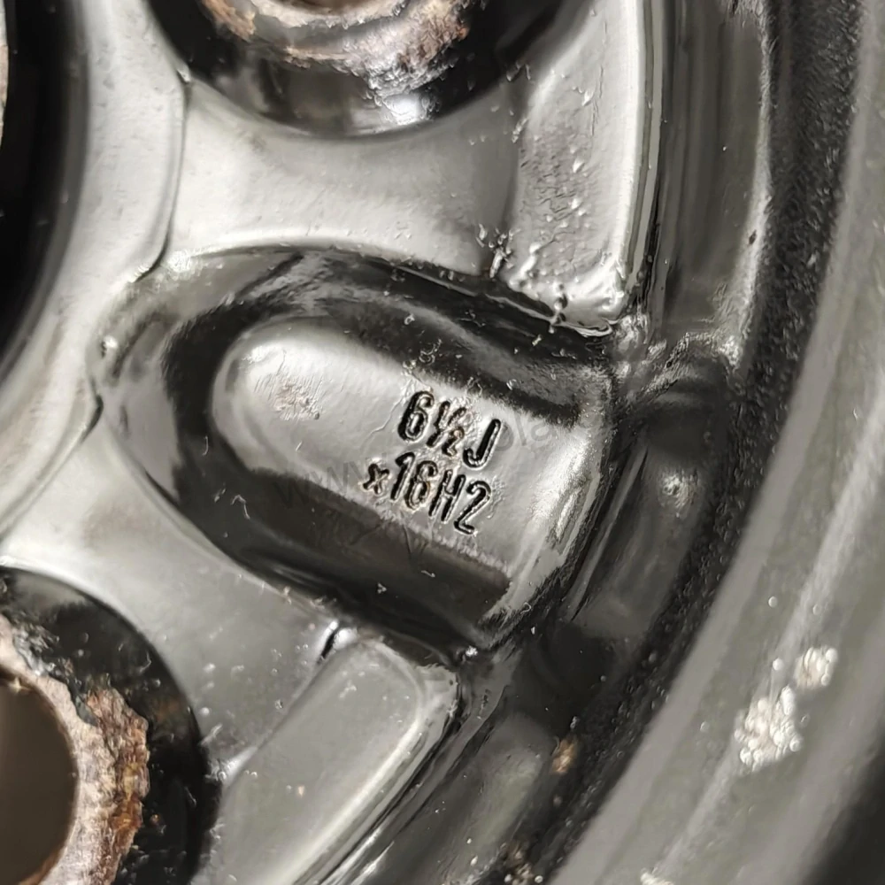Zimní kola Toyota Auris, Corolla 205/55 R16 č. AK197