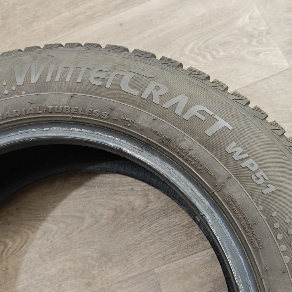 Zimní pneumatiky 195/65 R15 Kumho č. AP921