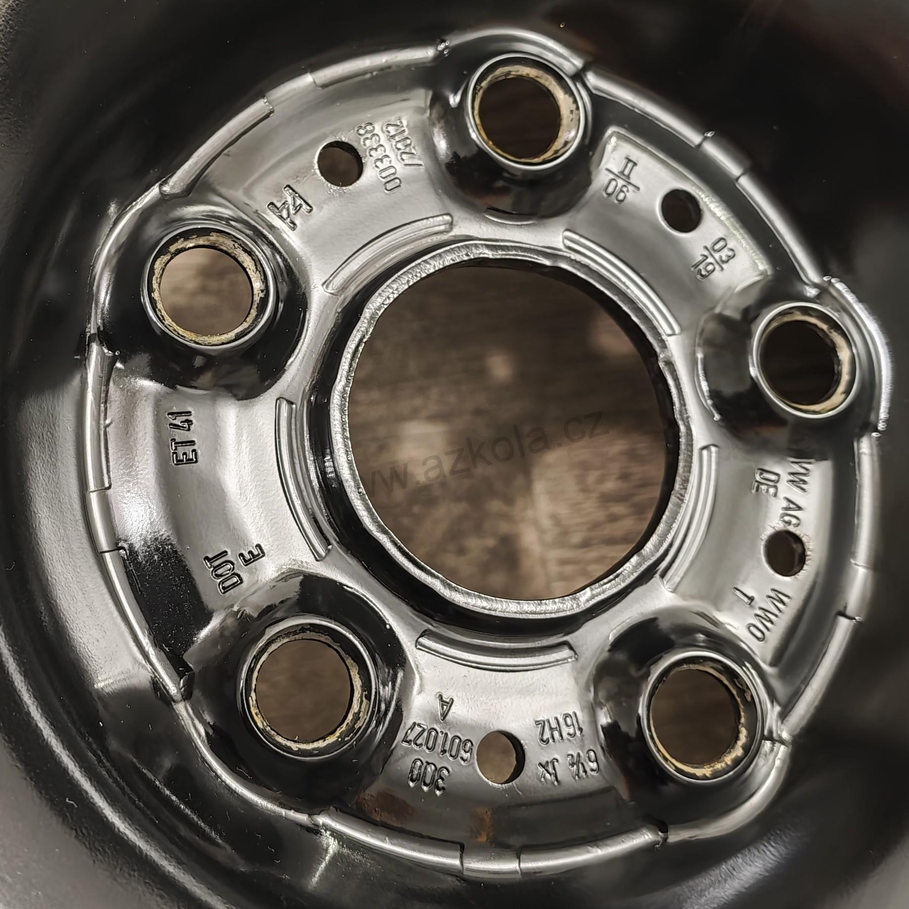 Zimní kola Škoda, Volkswagen, Seat, Audi 215/60 R16 č. AK202