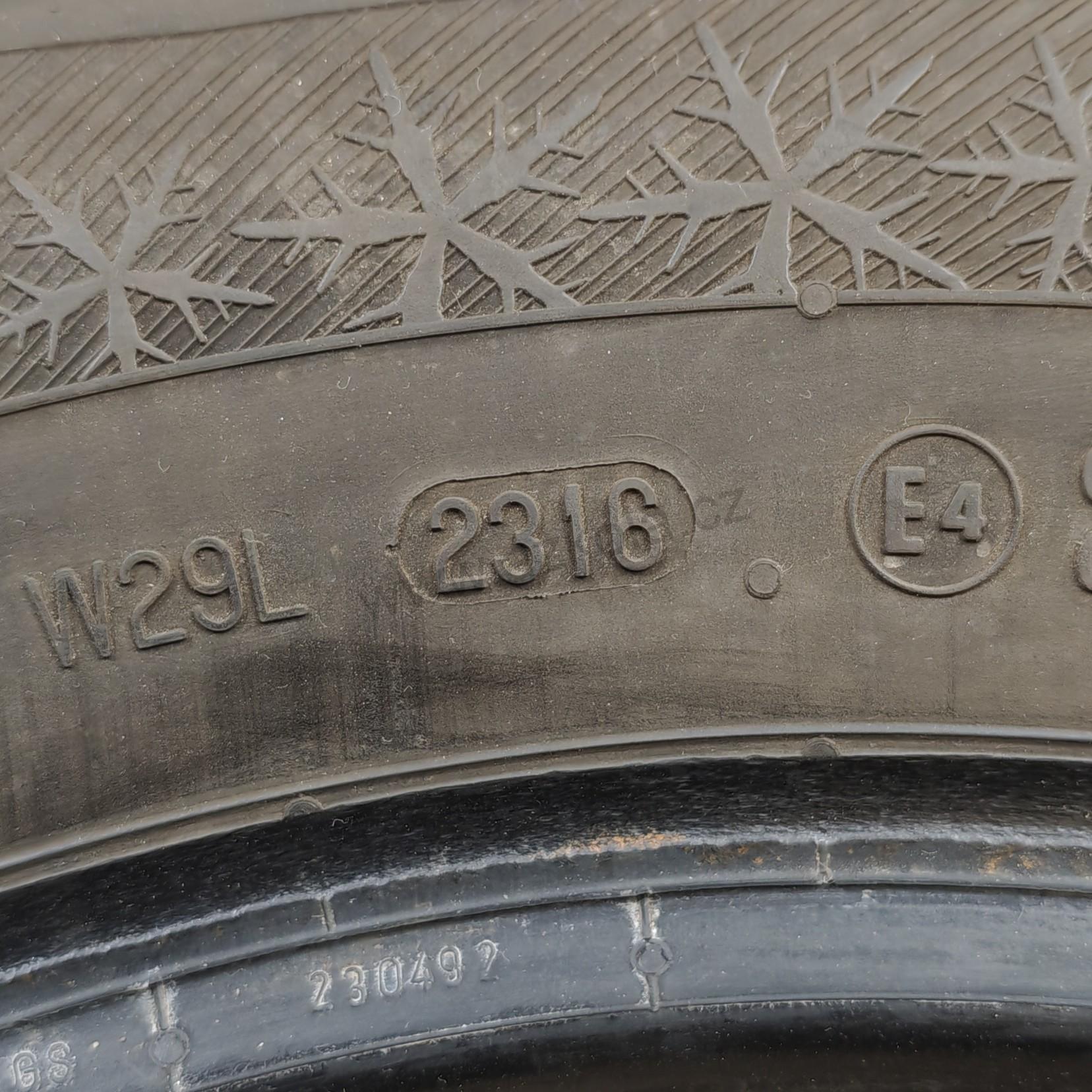 Zimní pneumatiky 195/65 R15 Barum č. AP953