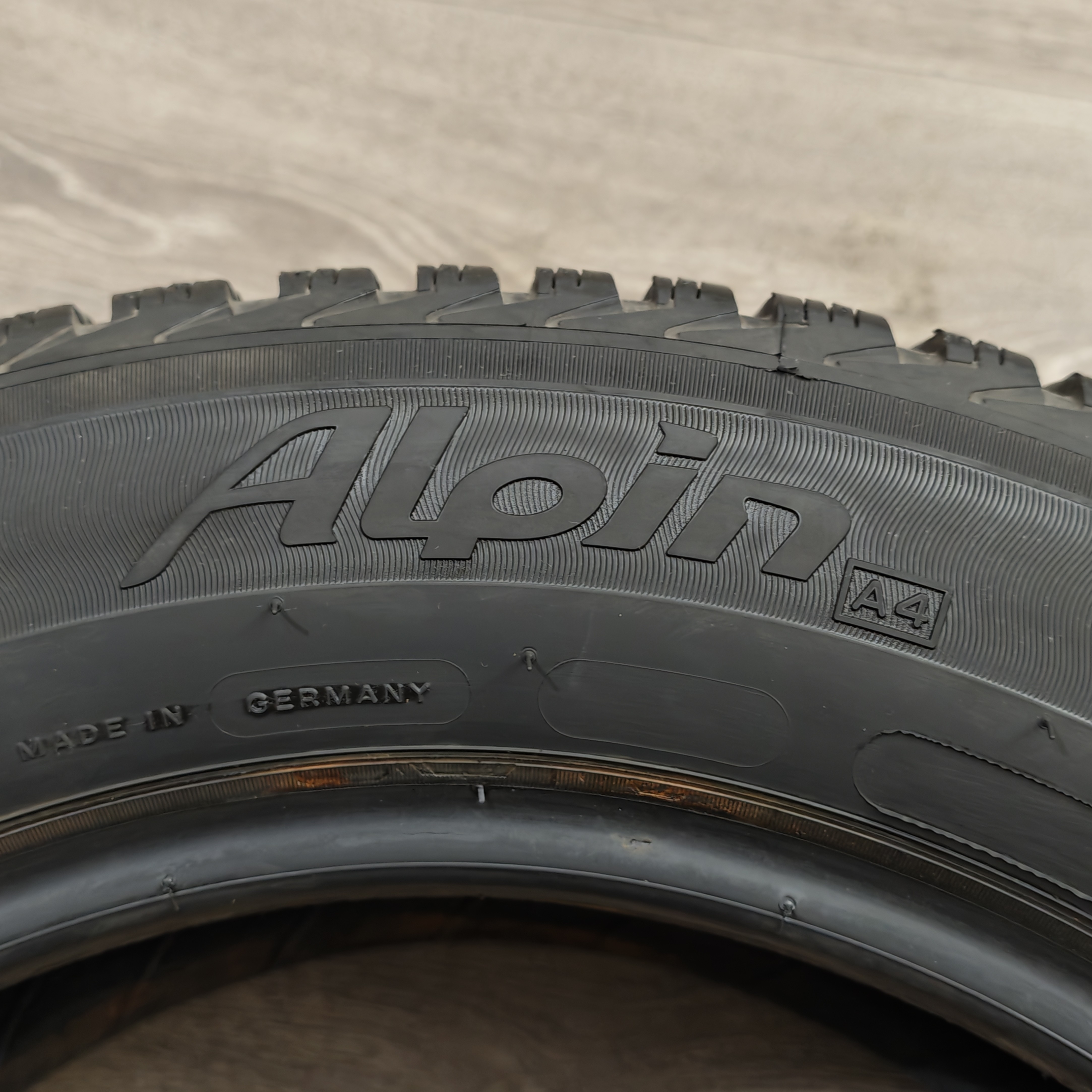 Zimní pneumatiky 225/55 R16 Michelin č. AP970