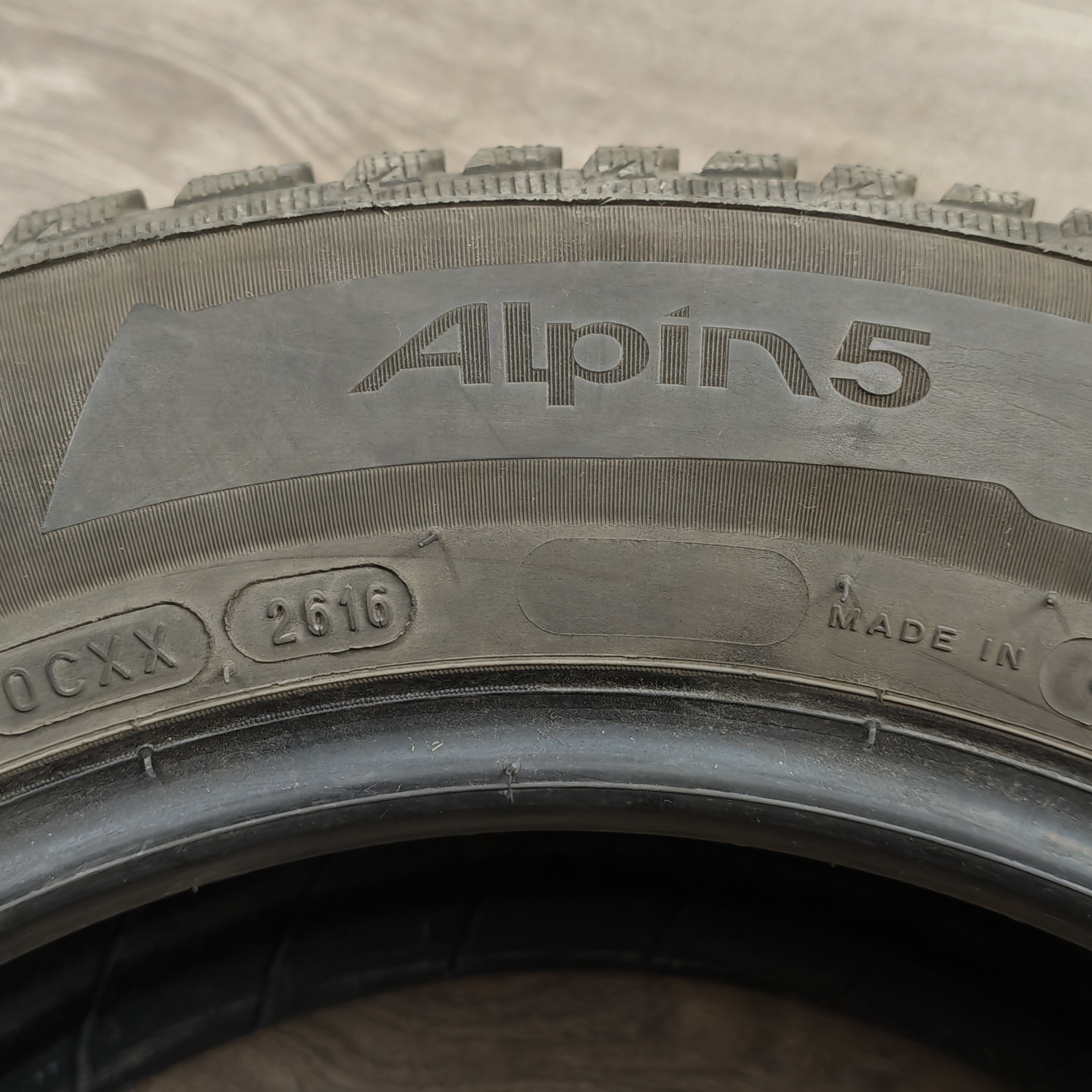 Zimní pneumatiky 195/65 R15 Michelin č. AP976