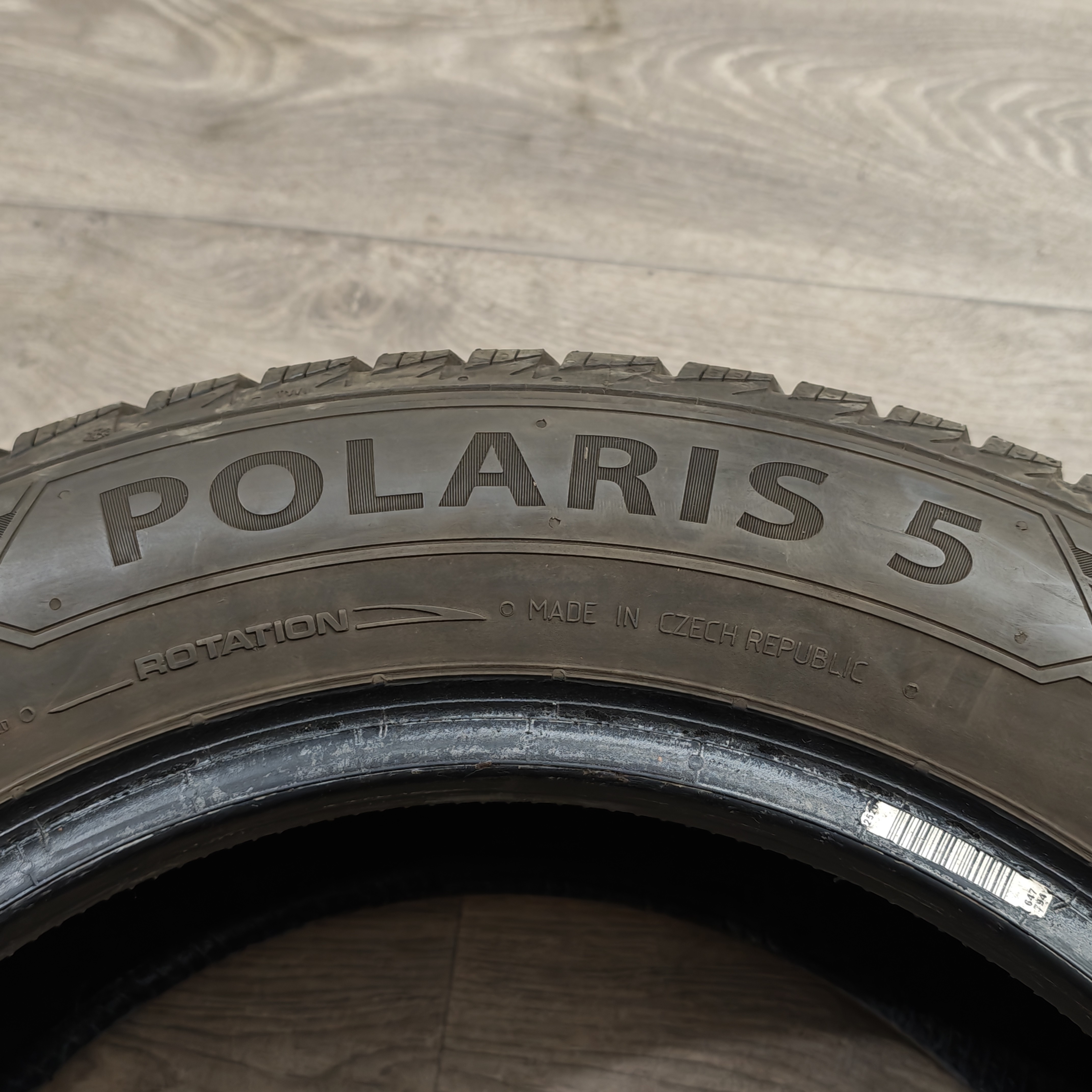 Zimní pneumatiky 165/70 R14 Dunlop č. AP982