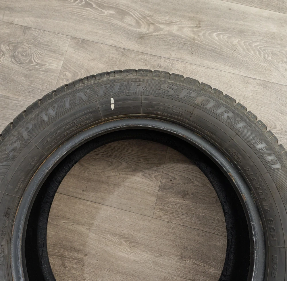 Zimní pneumatiky 215/60 R16 Dunlop č. AP995