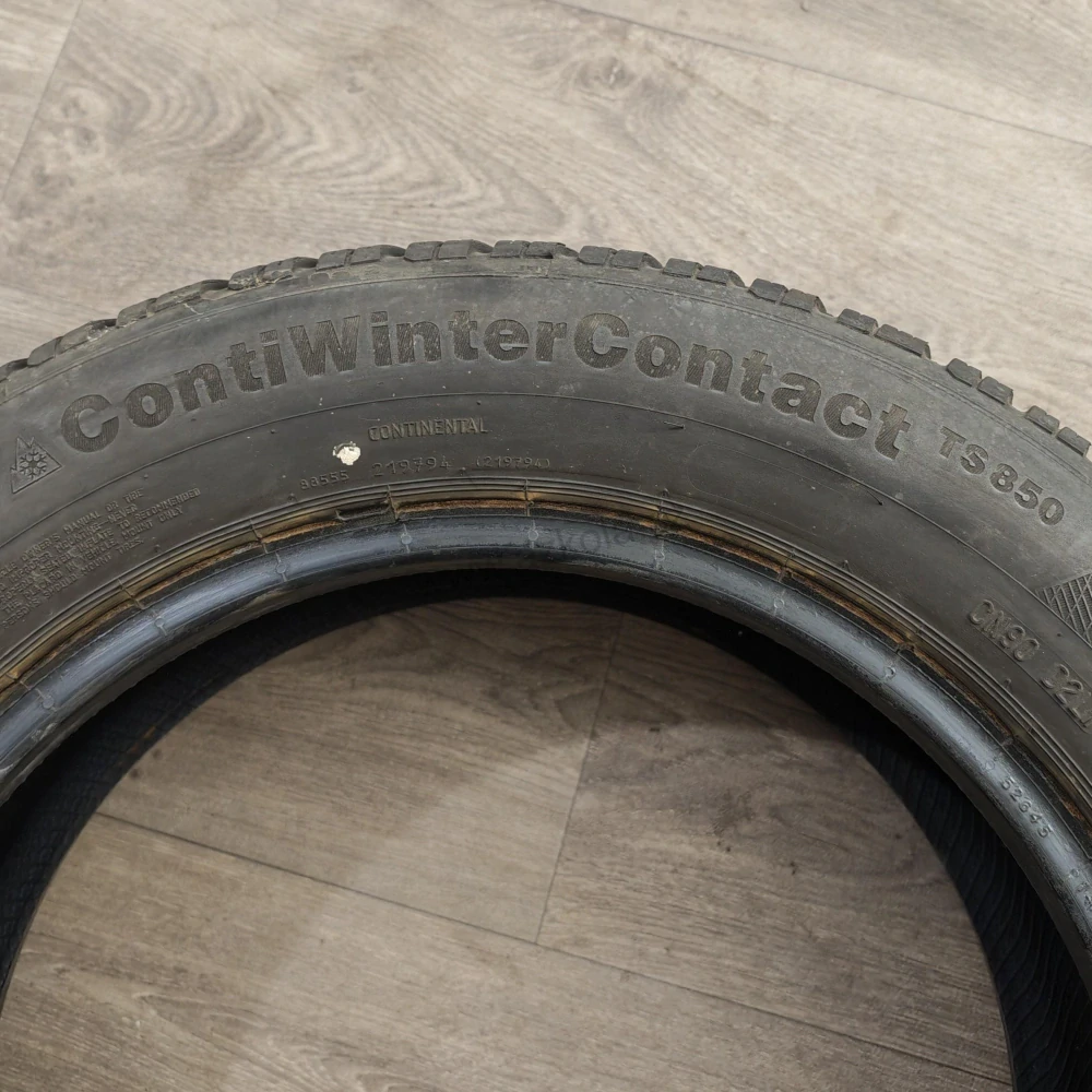 Zimní pneumatiky 185/60 R15 Continental č. AP1011