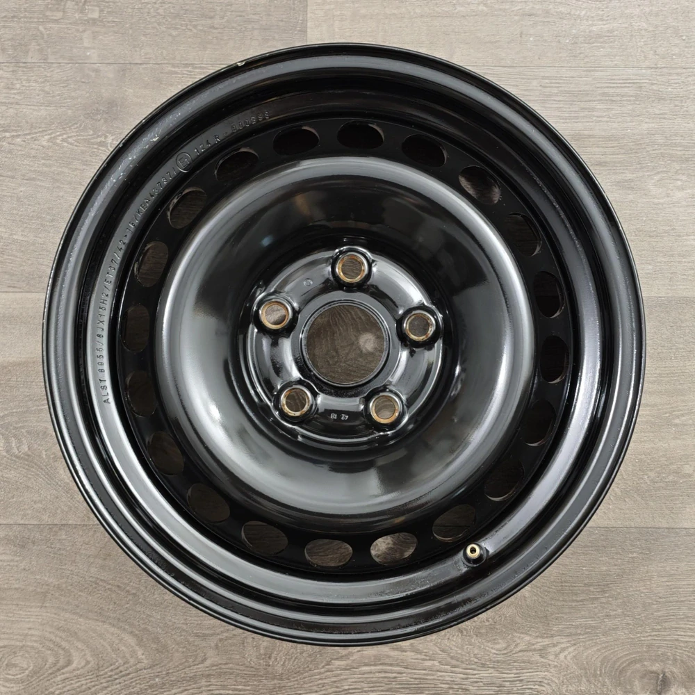 Disky Volkswagen Passat 6Jx15 ET37 5x112x57 T1