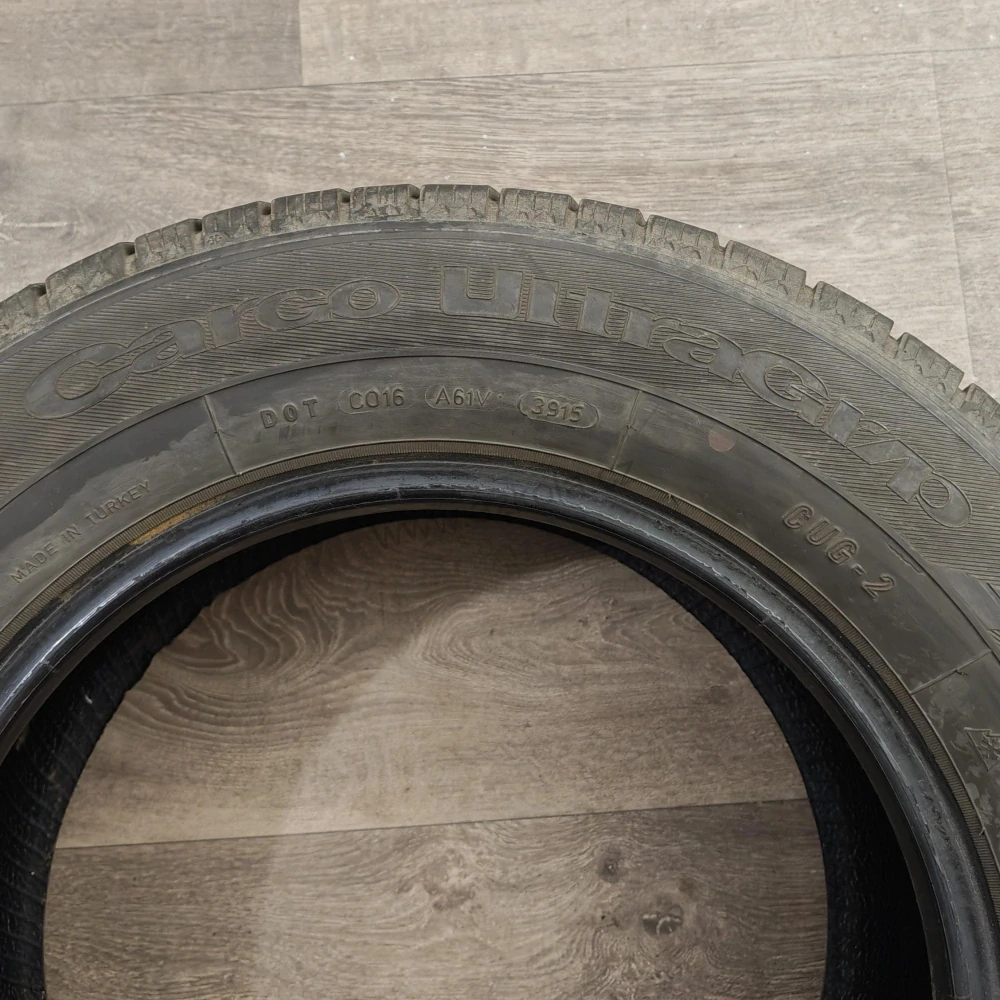 Zimní pneumatiky 215/65 R15C GoodYear č. AP1025