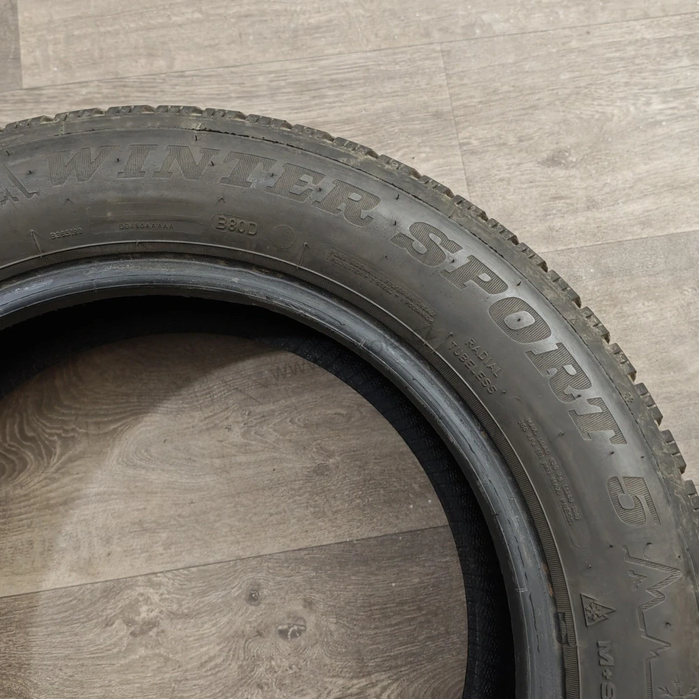 Zimní pneumatiky 205/60 R16 Dunlop č. AP1035