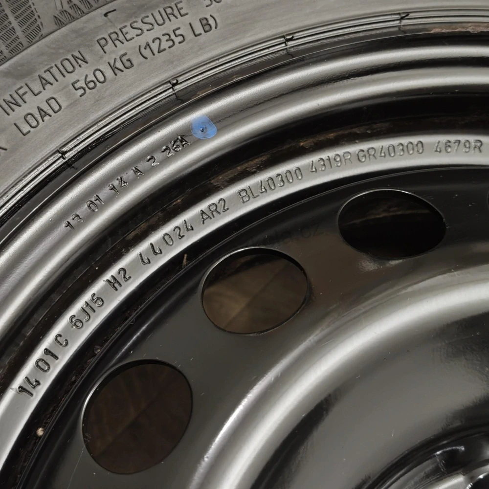 Zimní kola Dacia, Renault 185/65 R15 č. AK213