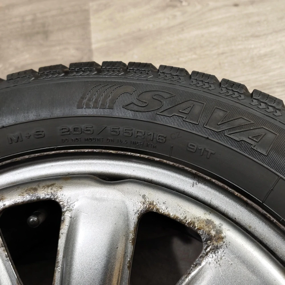 Zimní kola Škoda, Volkswagen, Seat, Audi 205/55 R16 č. AK218