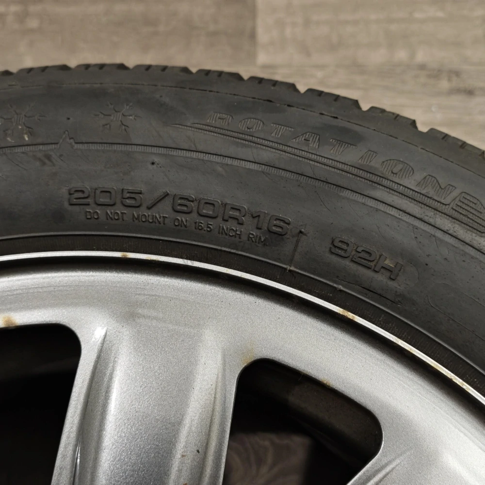 Zimní kola Škoda, Volkswagen, Seat, Audi 205/60 R16 č. AK221