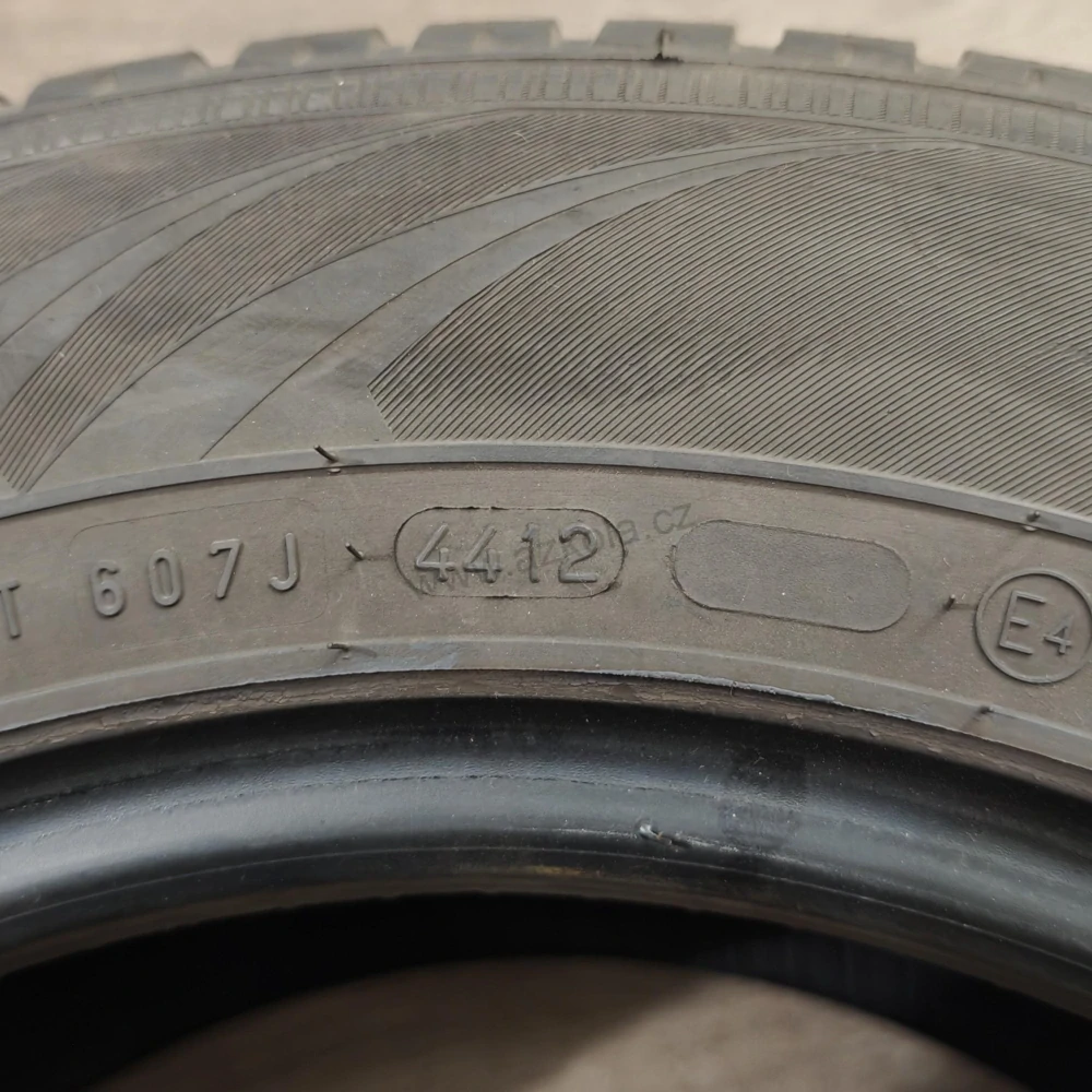 Zimní pneumatiky 185/65 R14 Nokian č. AP1077