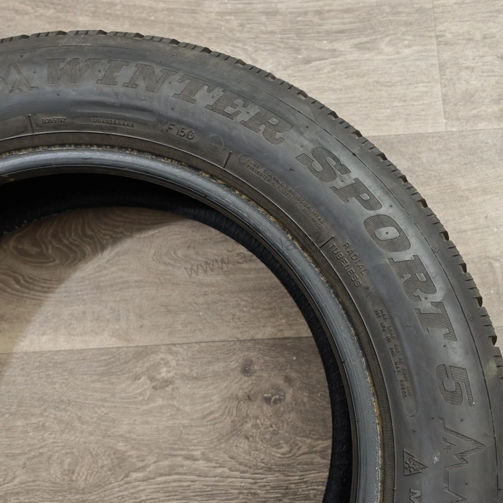 Zimní pneumatiky 205/60 R16 Dunlop č. AP1096