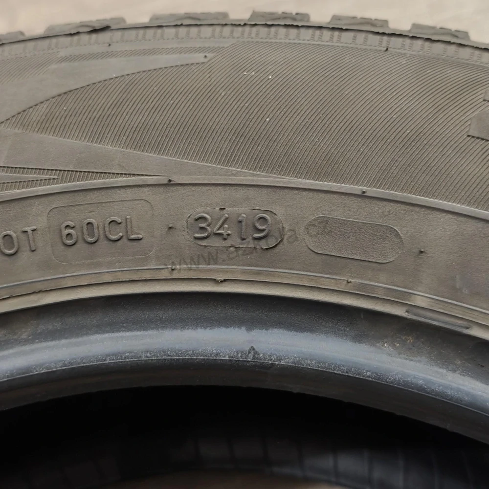 Zimní pneumatiky 205/60 R16 Nokian č. AP1098