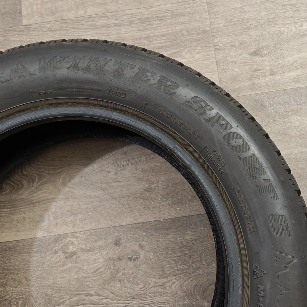 Zimní pneumatiky 205/60 R16 Dunlop č. AP1098