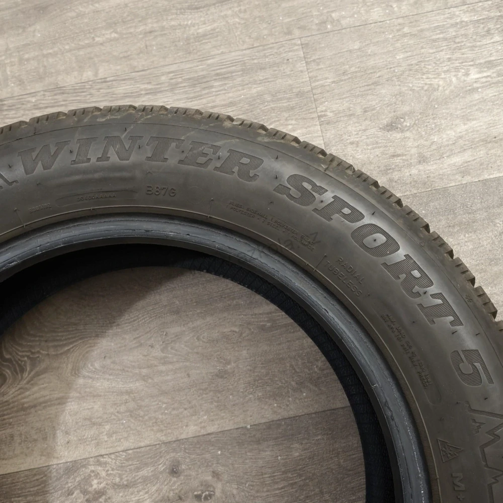 Zimní pneumatiky 205/60 R16 Dunlop č. AP1102