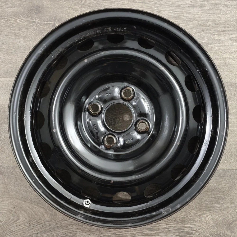 Disky Toyota Yaris 5Jx15 ET39 4x100x54 T1