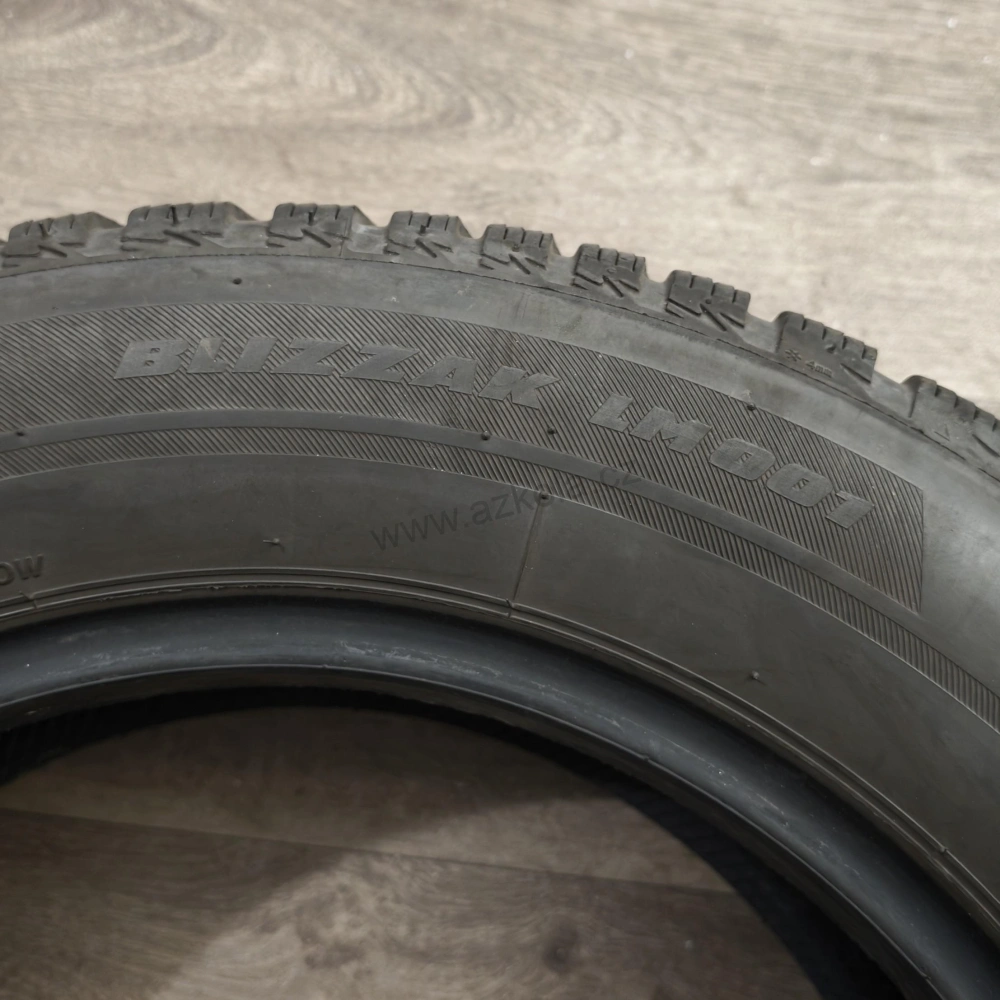 Zimní pneumatiky 215/60 R16 Bridgestone č. AP1112