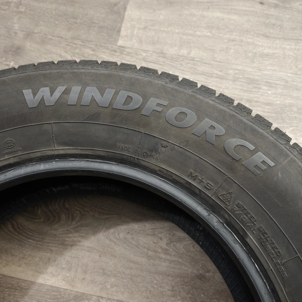 Zimní pneumatiky 215/65 R16 Windforce č. AP1123
