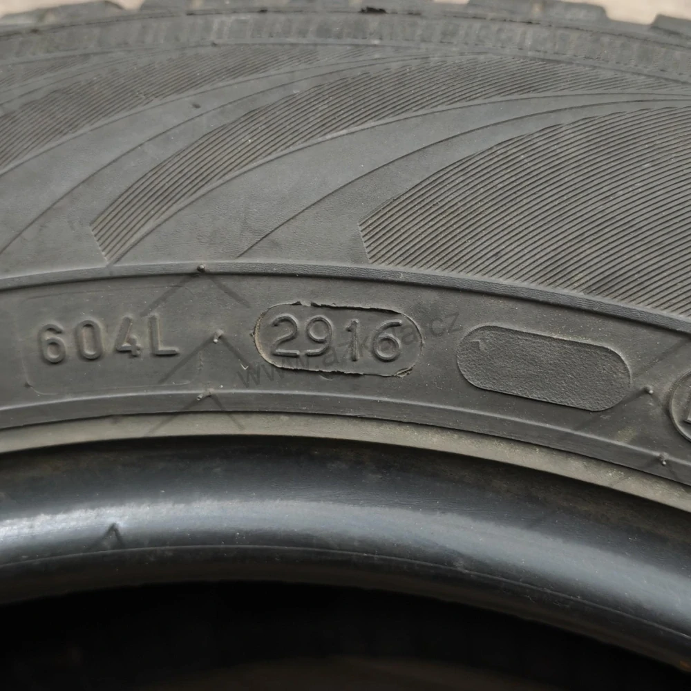 Zimní pneumatiky 185/60 R15 Nokian č. AP1157