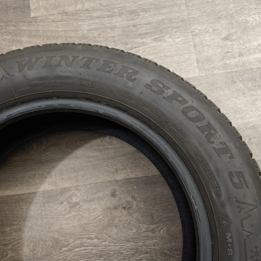 Zimní pneumatiky 205/60 R16 Dunlop č. AP1169