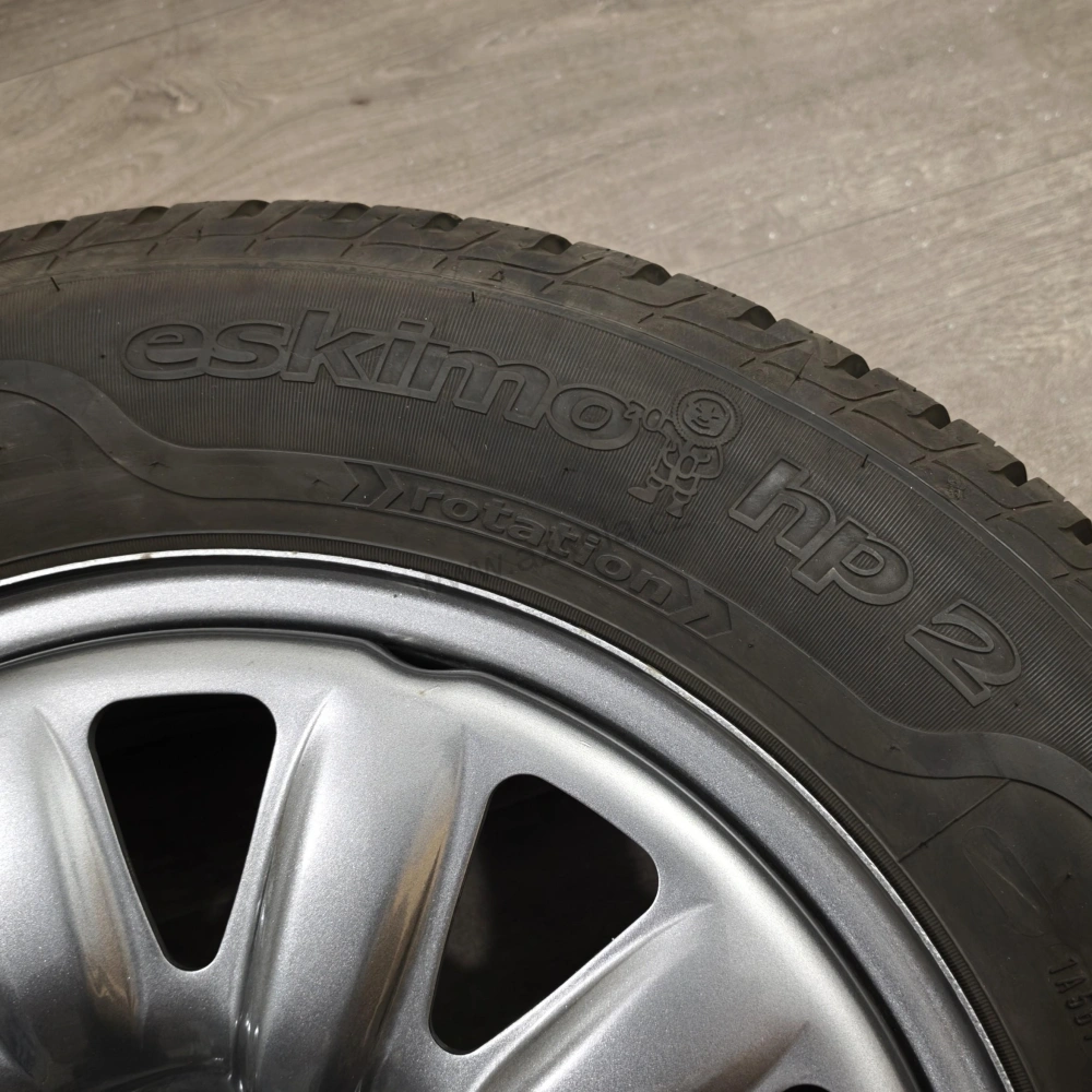 Zimní pneumatiky 215/65 R16 Sava č. AK225