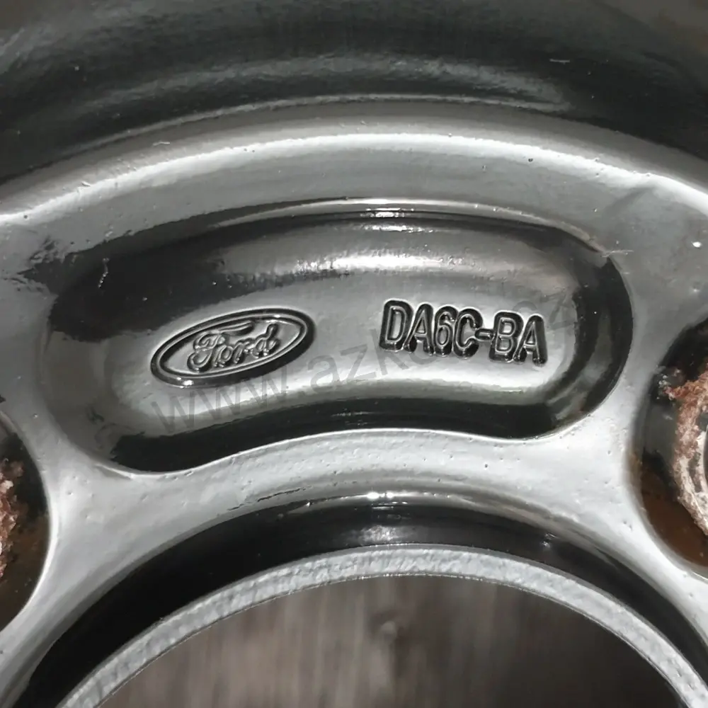 Sada zimních kol Ford 195/50 R15 č. AK60
