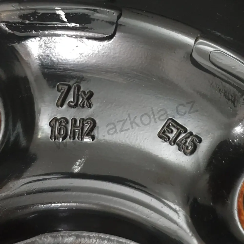 Sada zimních kol Škoda, Volkswagen, Seat, Audi 205/55 R16 č. AK44