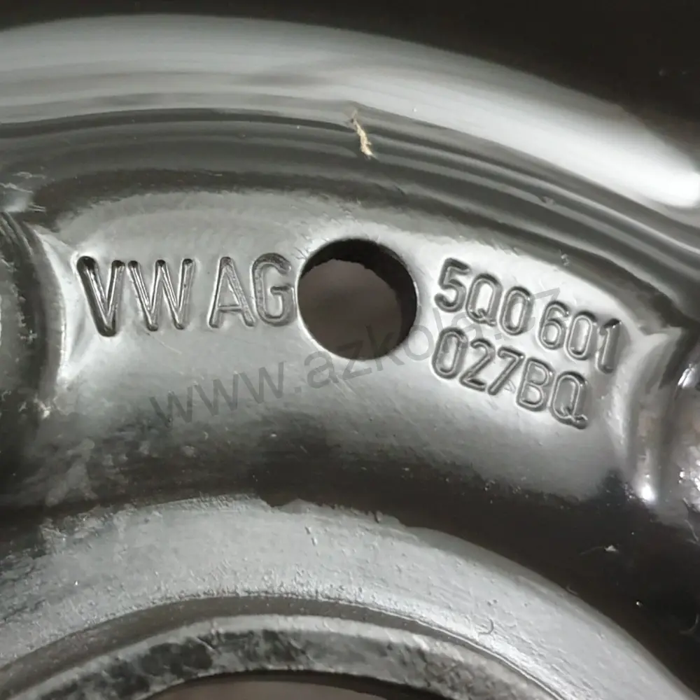 Sada zimních kol Škoda, Volkswagen, Seat, Audi 205/60 R16 č. AK41