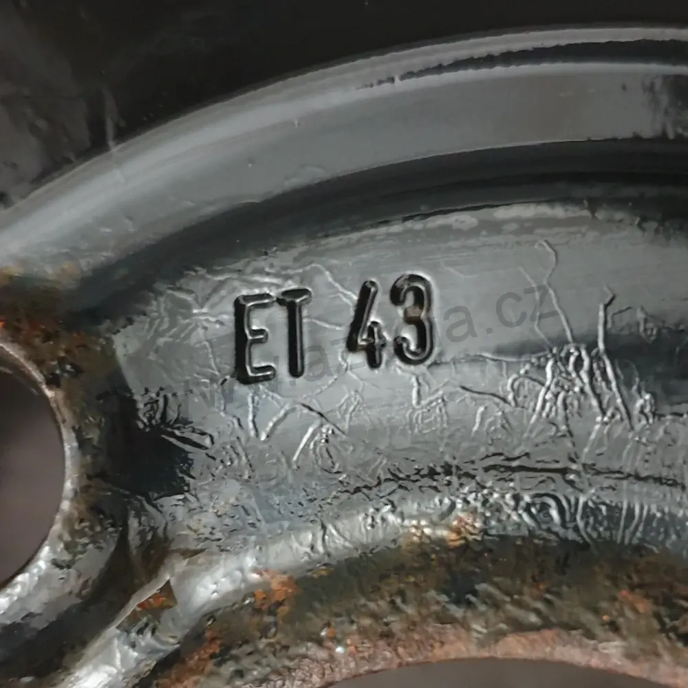 Sada zimních kol Renault 195/65 R15 č. AK32