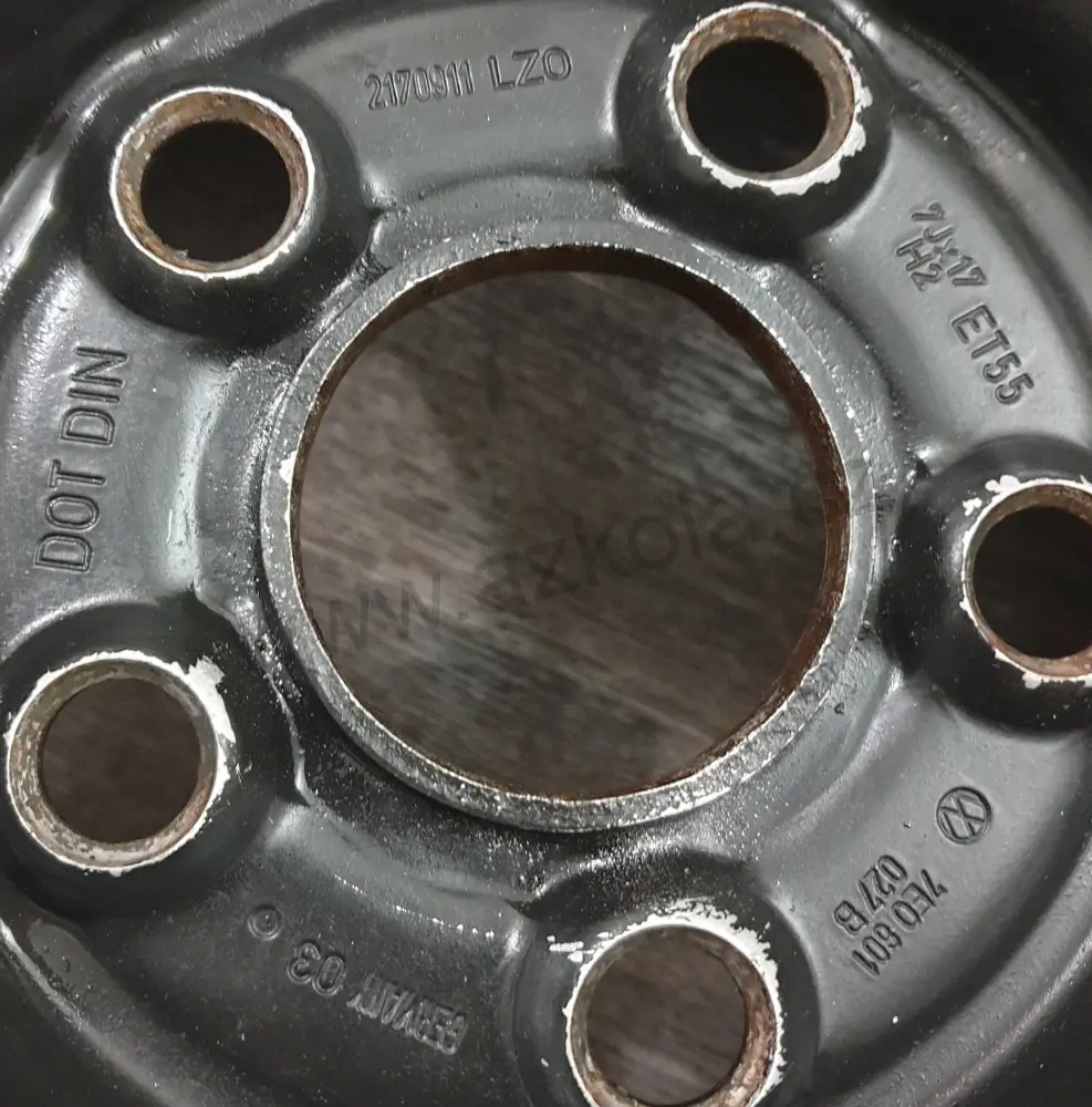 Sada zimních kol Volkswagen 225/65 R17 č. AK108