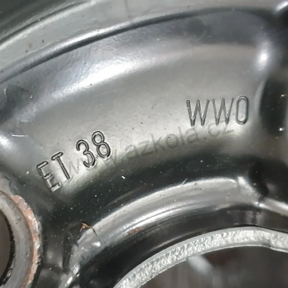 Sada zimních kol Škoda, Volkswagen, Seat, Audi 185/60 R15 č. AK12