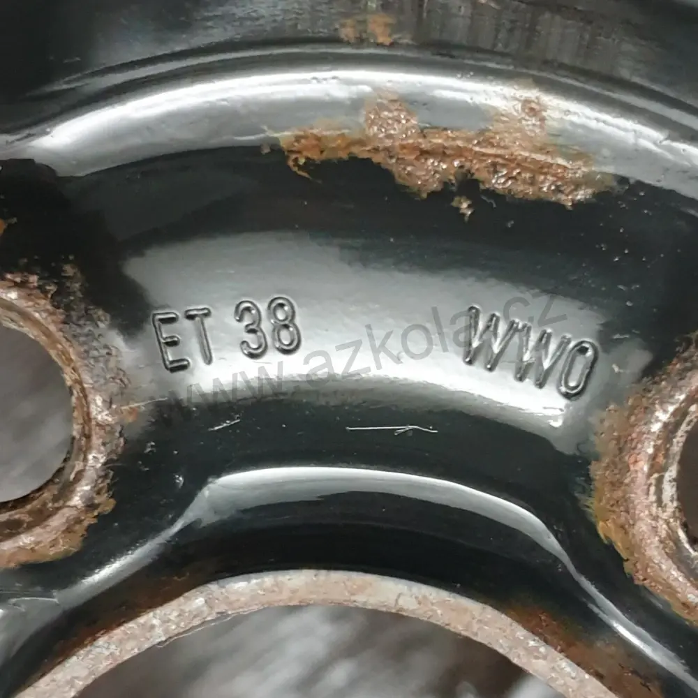 Sada zimních kol Škoda, Volkswagen, Seat, Audi 185/60 R15 č. AK28