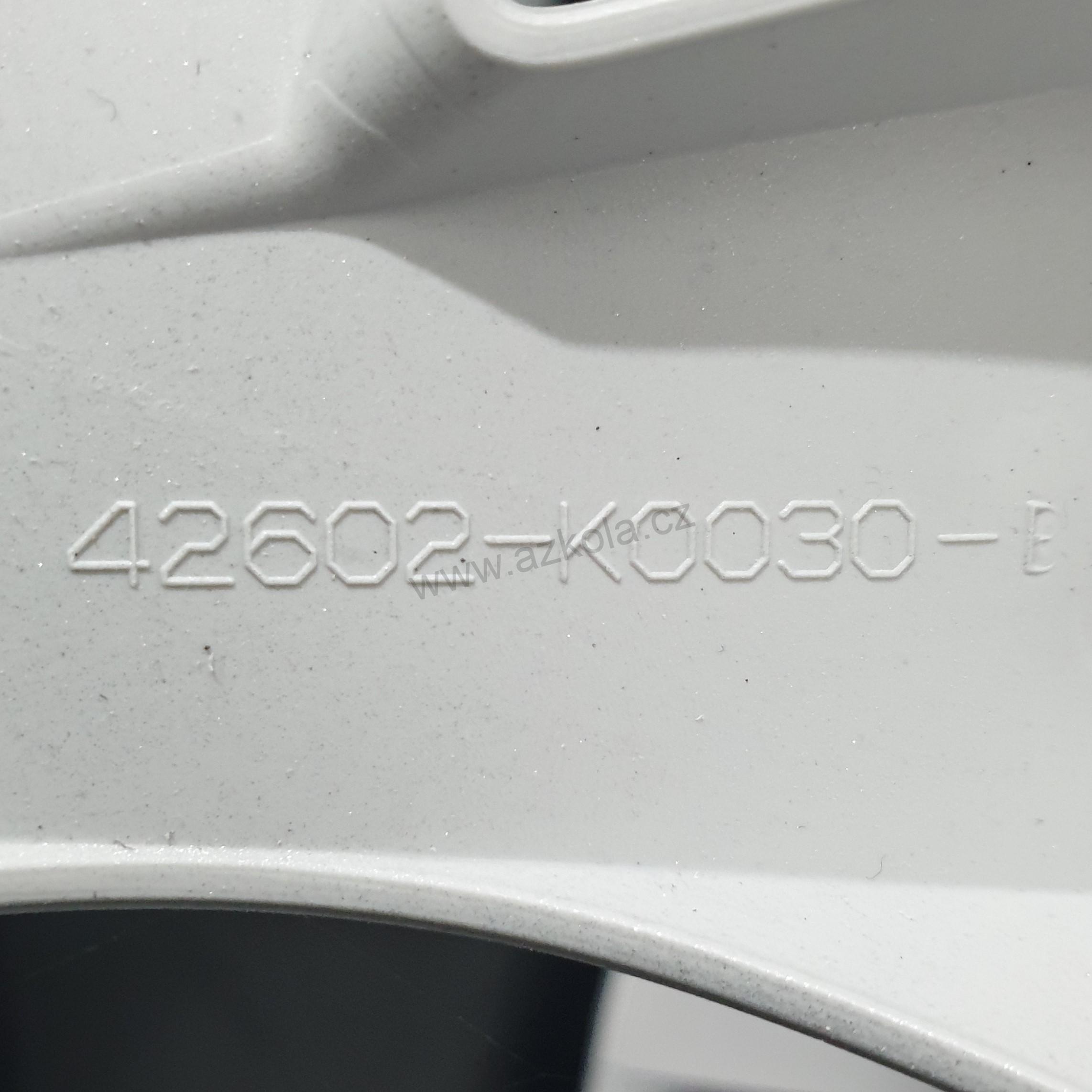 Originální poklice Toyota 15" Auris, Yaris (zánovní)