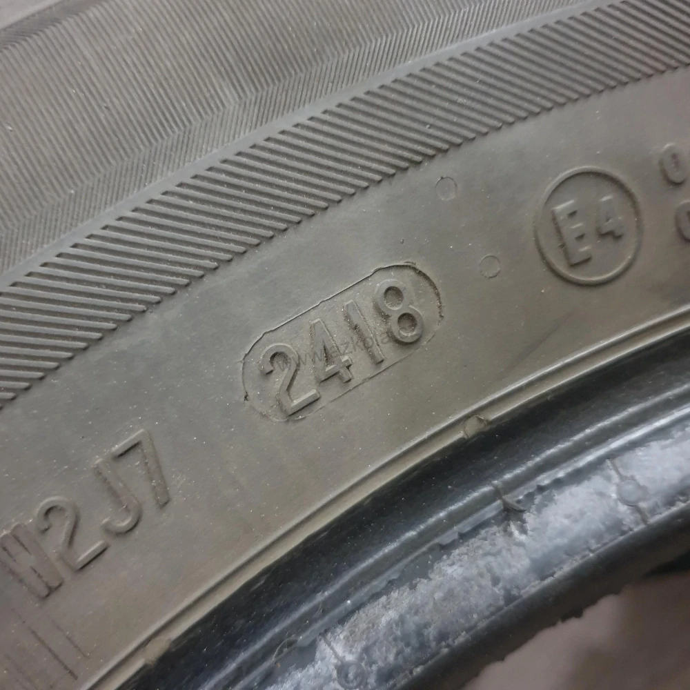 Zimní pneumatiky 195/65 R15 Barum č. AP742