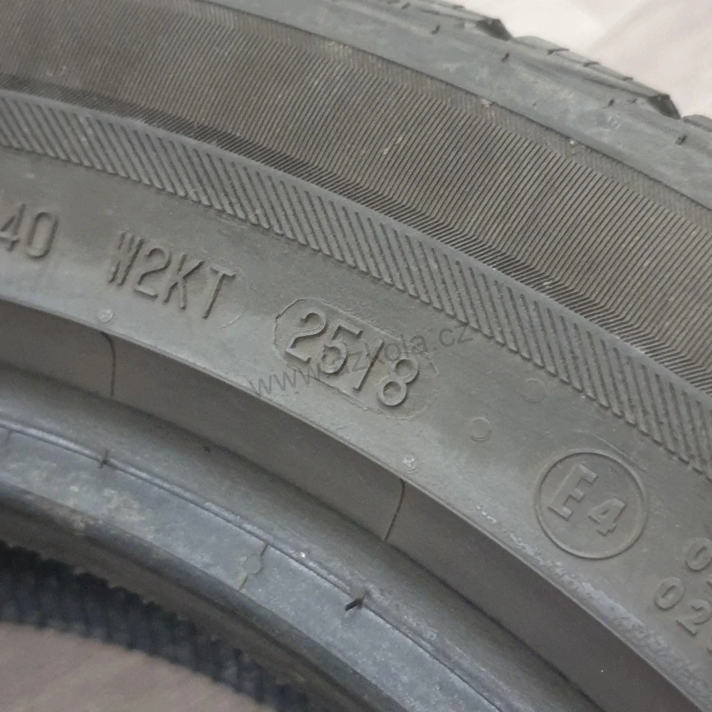 Zimní pneumatiky 225/50 R17 Barum č. AP755