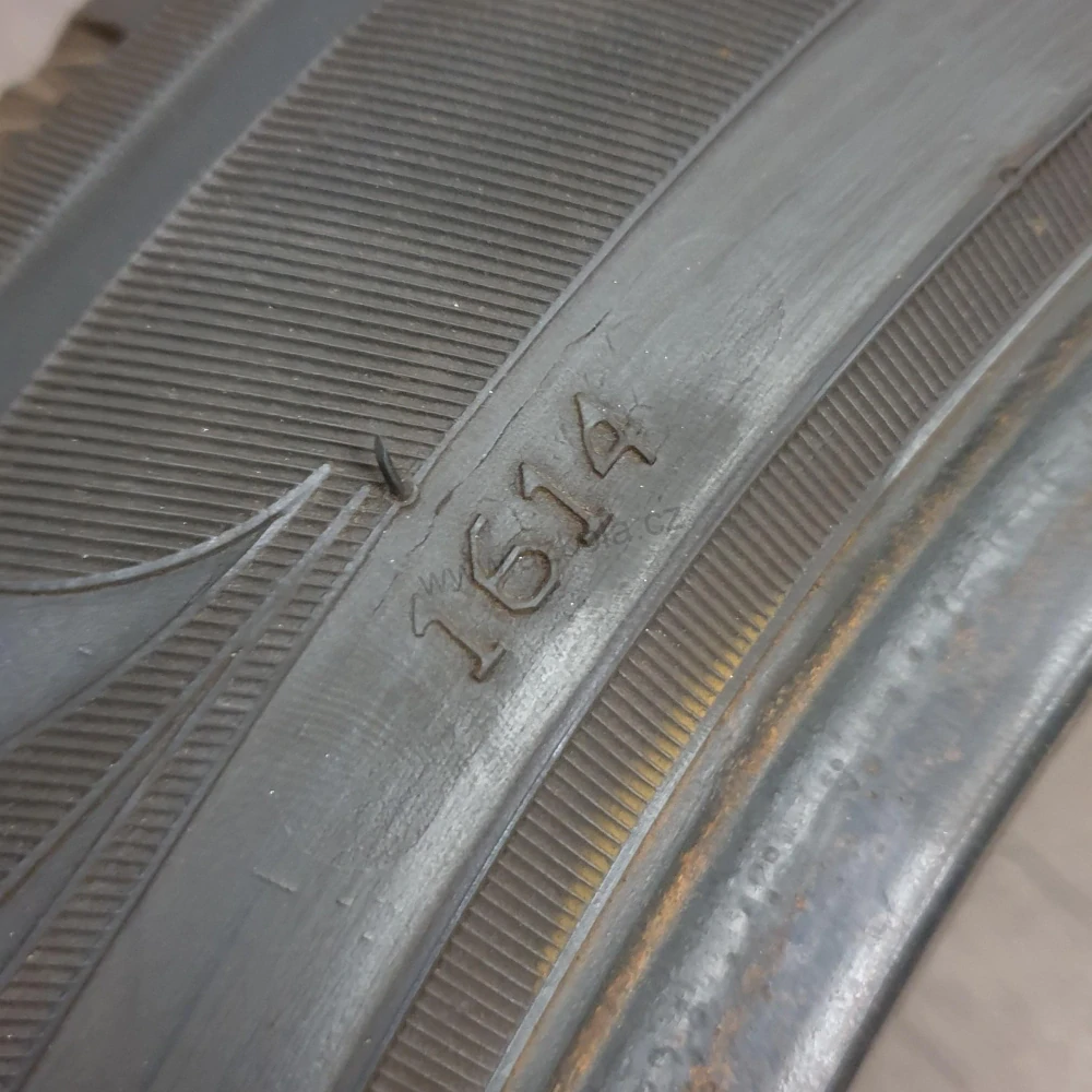 Zimní pneumatiky 215/50 R17 Doublestar č. AP816