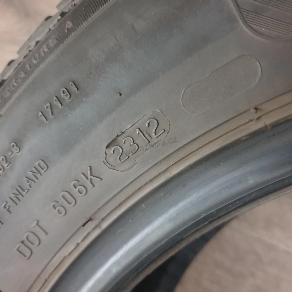 Zimní pneumatiky 185/65 R15 Nokian č. AP875