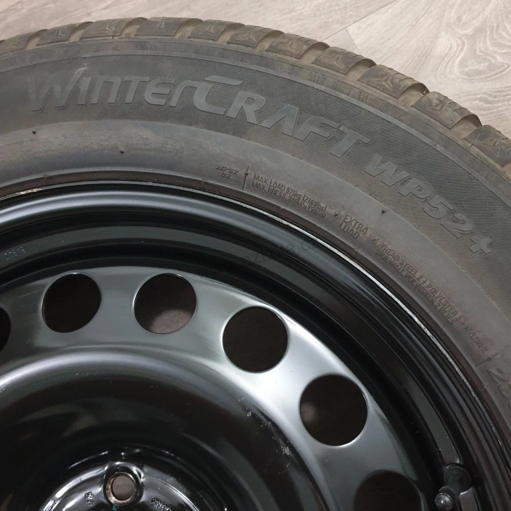 Zimní kola Škoda, Volkswagen 235/60 R18 č. AK171