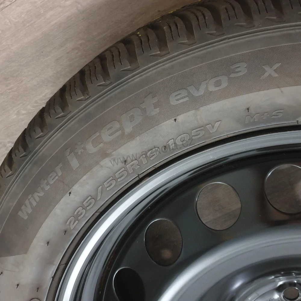 Zimní kola Škoda, VW, Audi 255/50 R19 č. AK193