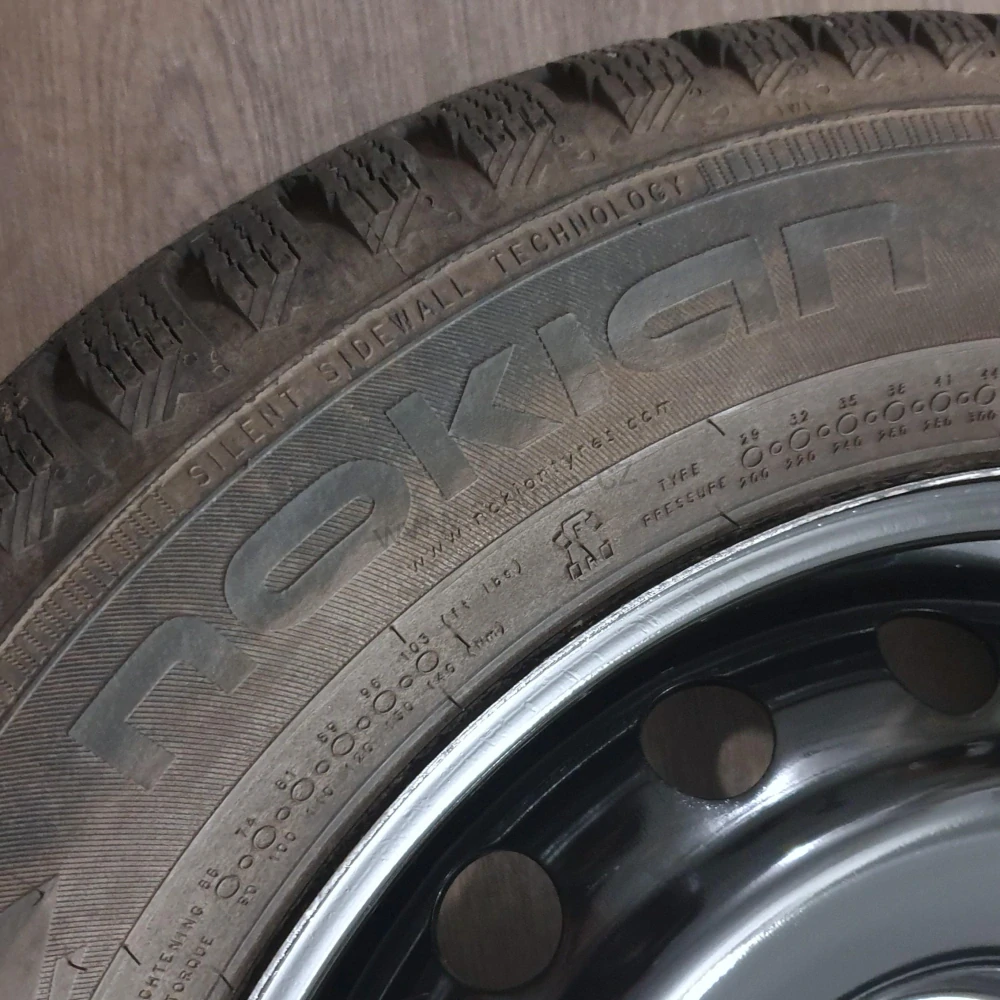 Zimní kola Hyundai Bayon, i20 185/65 R15 č. AK176