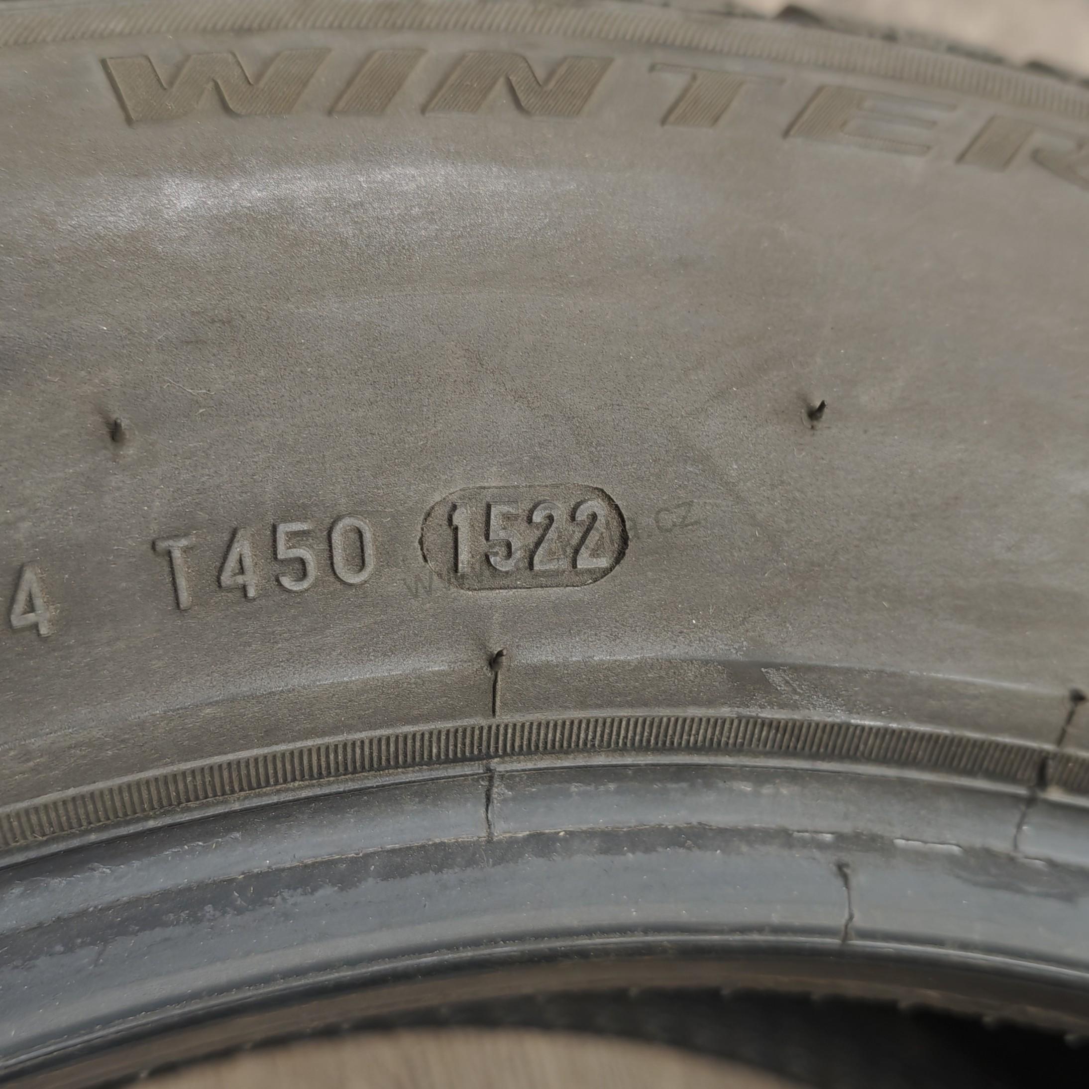 Zimní pneumatiky 215/60 R16 Pirelli č. AP960