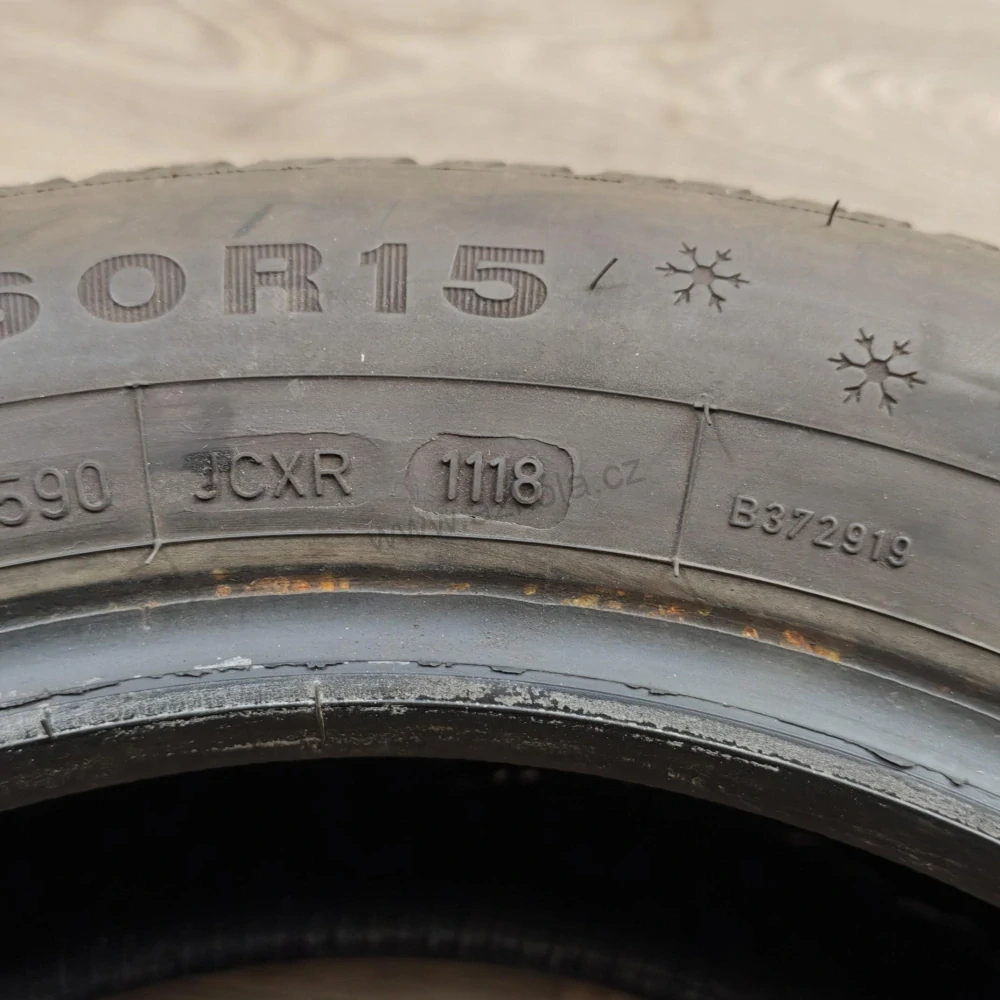Zimní pneumatiky 185/60 R15 Dunlop č. AP984